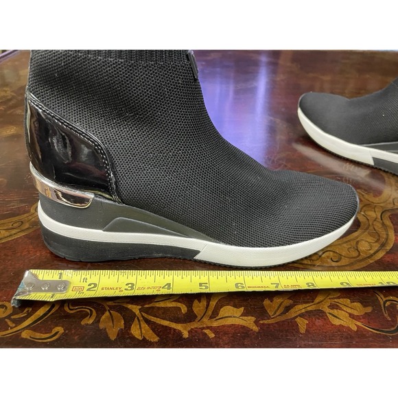 Michael Kors Womens Skyler Black Knit Stretch Wedge Bootie Travel Moonboot 7M - Picture 12 of 16
